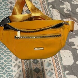 Yellow crossbody bag